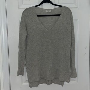 Aritzia Babaton grey sweater